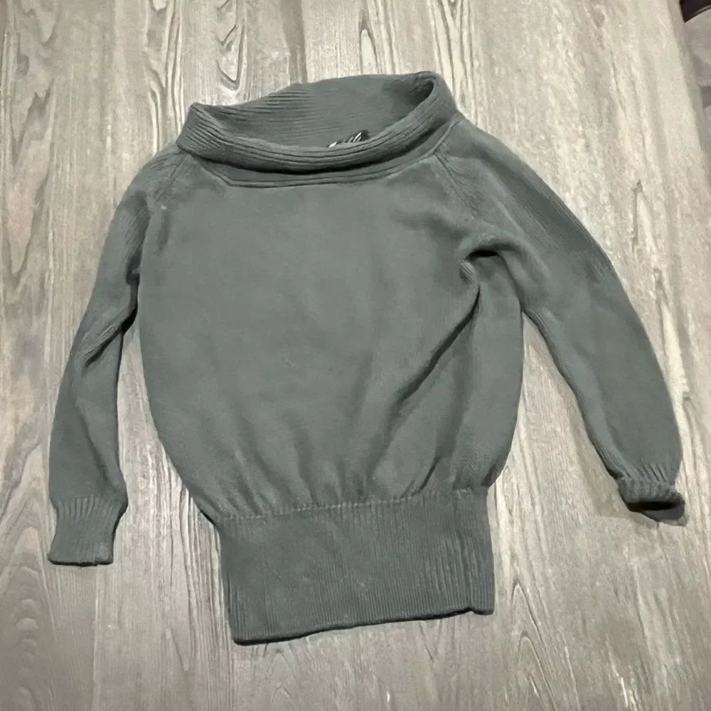 NWT Carole Little for Saint Tropez West Sweater Cowl Neck Knit Gray Stone Small